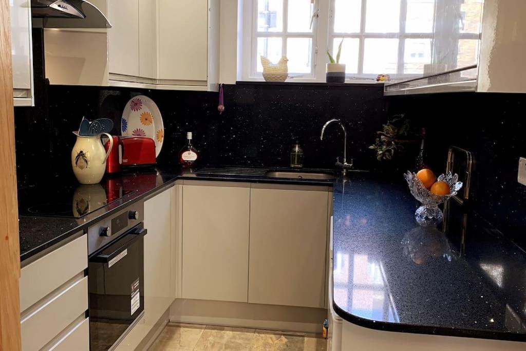 Stylish And Cosy 3 Bedroom Appartment 伦敦 外观 照片