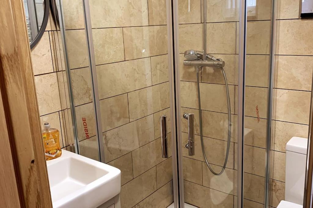 Stylish And Cosy 3 Bedroom Appartment 伦敦 外观 照片